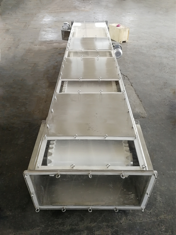 輸送機